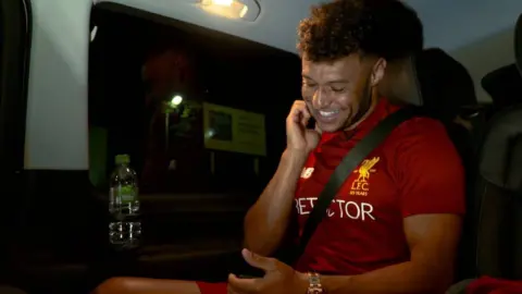 Oxlade-Chamberlain signs for LFC – behind the scenes footage (Video)