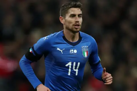 Liverpool begin negotiations for Napoli midfielder Jorginho