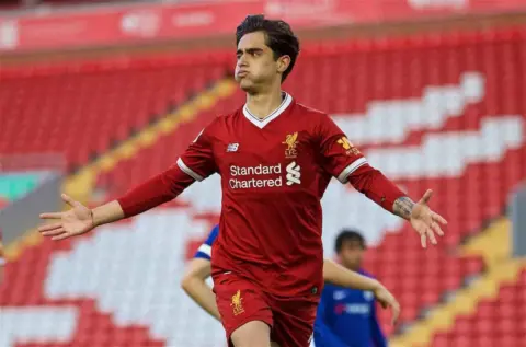 Yan Dhanda close to leaving Liverpool for Swansea City