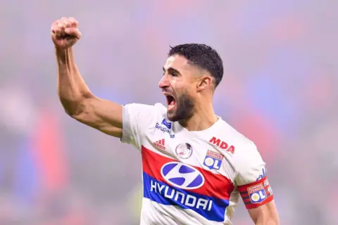 Liverpool look to secure £60 million deal for Nabil Fekir next week