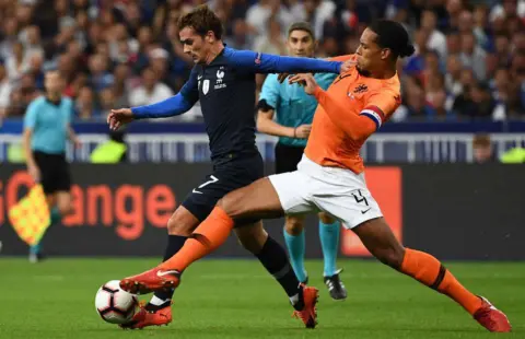 Van Dijk’s moment of brilliance against Mbappe and tragedy in Mané’s Senegal clash