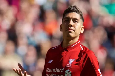 Klopp discusses Roberto Firmino’s deeper role behind Mohamed Salah