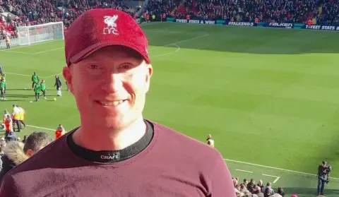 Liverpool extend contract of throw-in coach Thomas Gronnemark