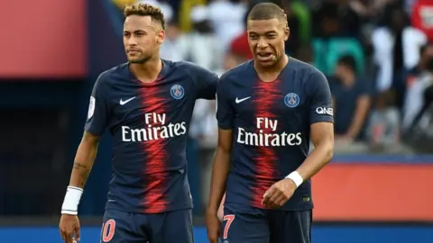 Mbappe and Neymar expected to be fit for vital Champions League clash