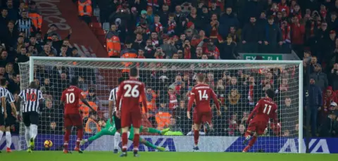 Liverpool 4-0 Newcastle United – Highlights and Goals