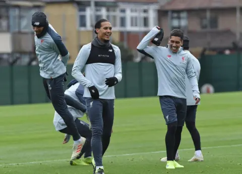 Photos: All smiles in training as attention turns to Crystal Palace