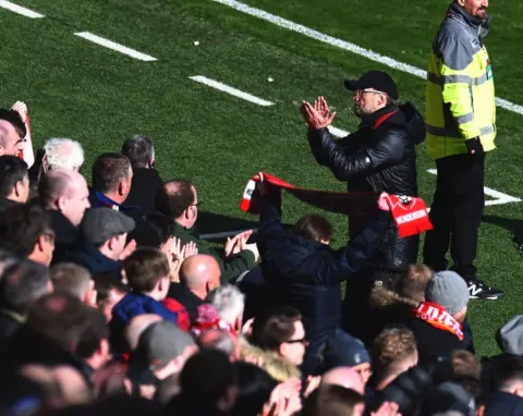 Jurgen Klopp not feeling pressure to win silverware at Liverpool