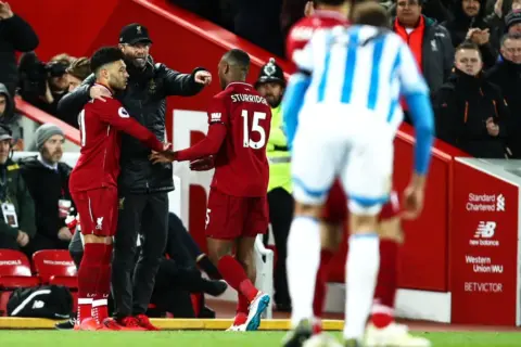 Alex Oxlade-Chamberlain’s touching message to Liverpool supporters following comeback