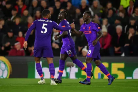 Naby Keita pulls Liverpool level against Saints with first Reds goal – Video