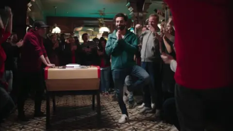Watch: Mohamed Salah and Liverpool fans feature in brilliant new Egyptian advert