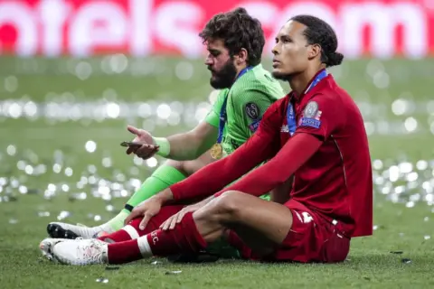 Virgil van Dijk’s message to Liverpool fans ahead of signing massive new five-year contract