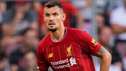 Confirmed Liverpool lineup vs Leicester: Reds make two changes