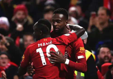 Liverpool 5-2 Everton – Highlights and Goals (Video)