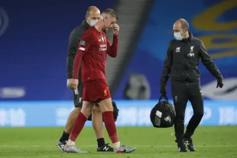 Jordan Henderson to miss end of Premier League season with knee injury