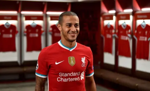 OFFICIAL: Liverpool FC confirm signing of Thiago Alcantara from Bayern Munich