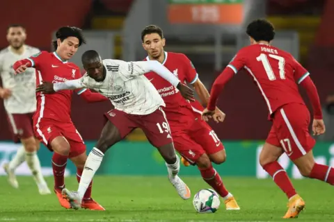 Liverpool 0-0 Arsenal (4-5 pen) – Reds knocked out of Carabao Cup on penalties