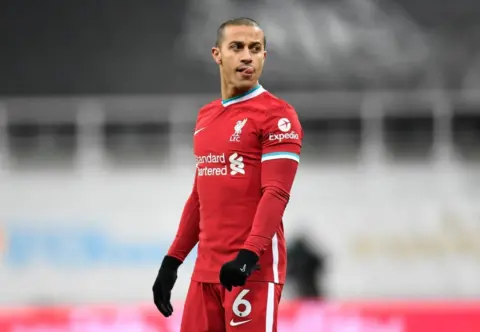 Three changes as Thiago starts – Confirmed LFC team vs Southampton