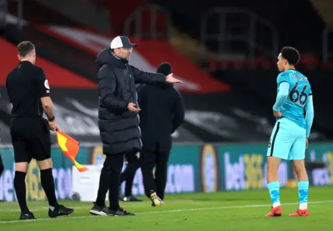 Southampton 1-0 Liverpool – Champions begin new year with defeat