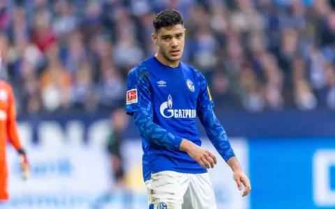 Liverpool confirm loan signing of Schalke centre-back Ozan Kabak – with option to buy