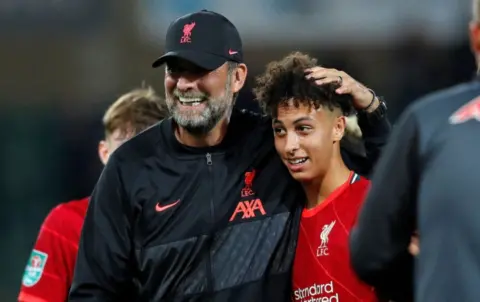 Confirmed Liverpool team vs Arsenal: Kelleher and Gordon start