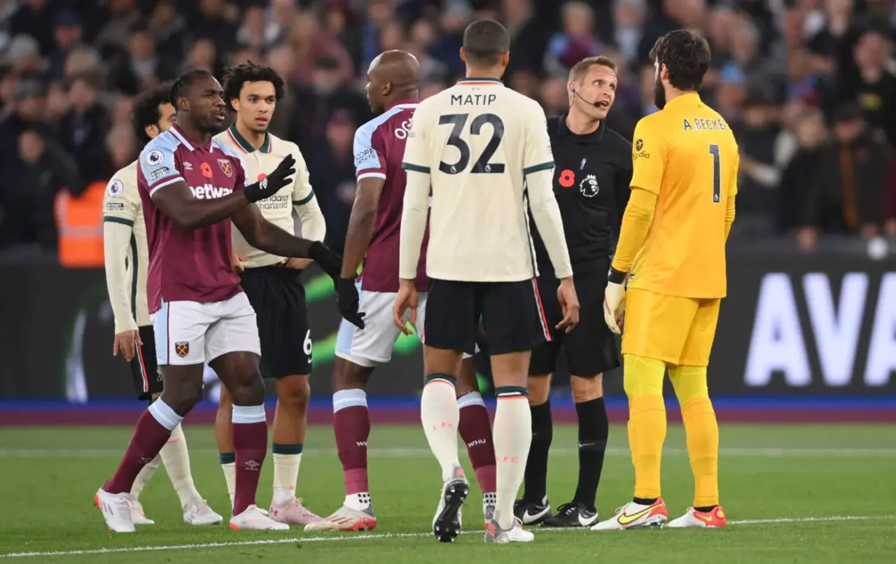 West Ham United v Liverpool - Premier League