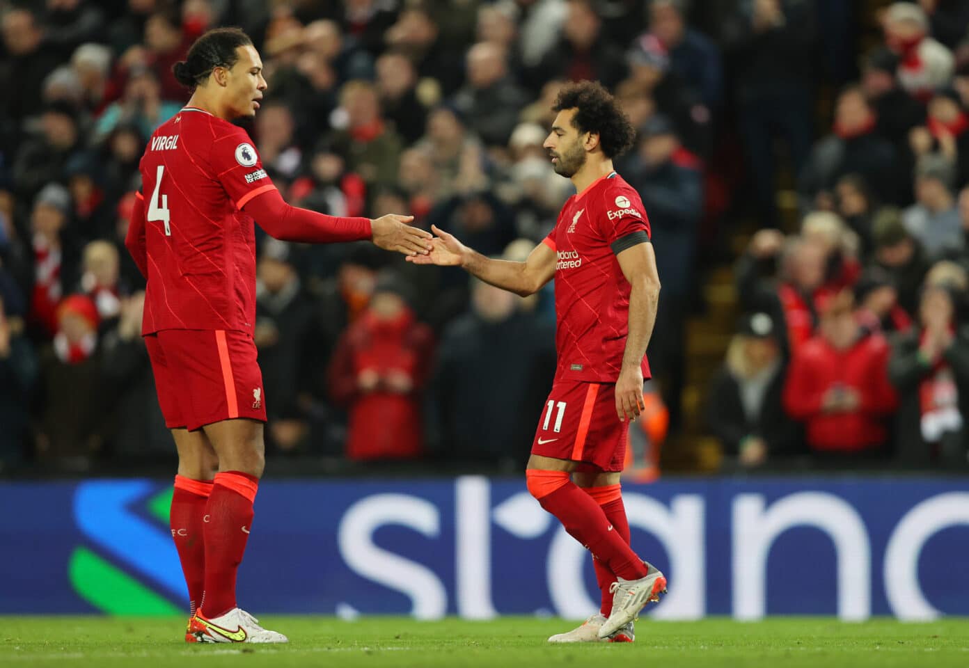 Liverpool 1-0 Aston Villa: Salah penalty gives Reds win on Gerrard return -  LFC Globe