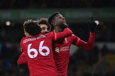 Wolves 0-1 Liverpool: Origi injury-time winner sends Reds top