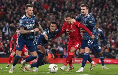 Liverpool 0-0 Arsenal: Reds flatter to deceive against ten-men Gunners