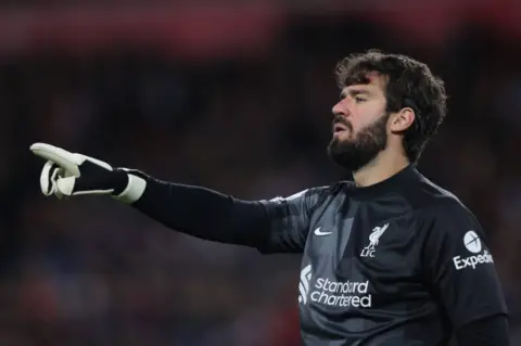 Confirmed Liverpool team vs Arsenal: Reds name strong starting XI