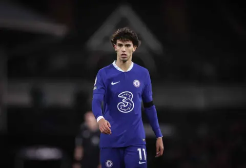 Reds Vs Blues: Chelsea to pay a visit to Anfield