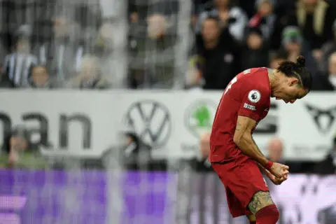 Match Report – Newcastle 0 Liverpool 2: Strong First Half Leads Reds Past Magpies