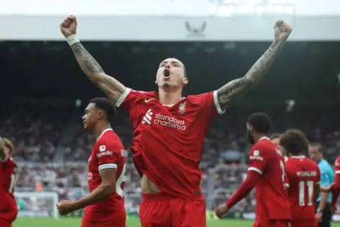 Match Report: Newcastle 1:2 Liverpool – Darwin Núñez Scores Twice As 10-Man Liverpool Defeat Newcastle