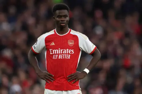 A Pre-Christmas Treat: Liverpool Host Arsenal in Top Of Table Tilt
