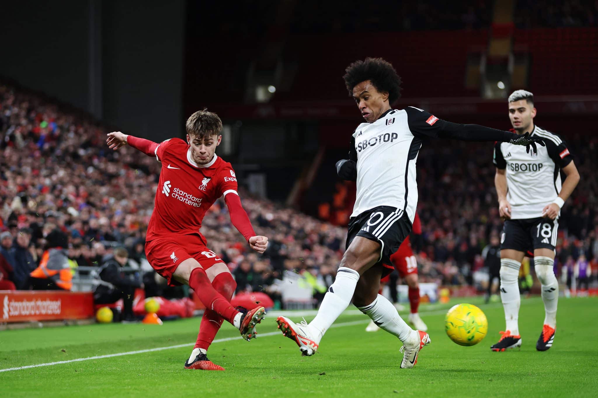 Match Report: Liverpool 2:1 Fulham - Liverpool Move One Step Closer To ...