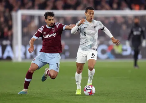 Should Thiago Alcântara leave Liverpool next season?