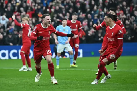 Match Report: Liverpool 1:1 Manchester City – Liverpool Earn A Point Against The Champions As They Stay Second In The Premier League