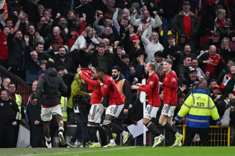 Reds Cup Run Dry: Liverpool Falls in Extra Time To United