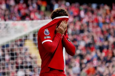 Eagles Damage Reds Title Hopes With 1-0 Win