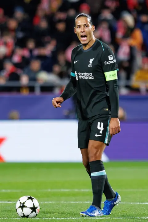 Van Dijk Signs a Two Years Extension With the Reds