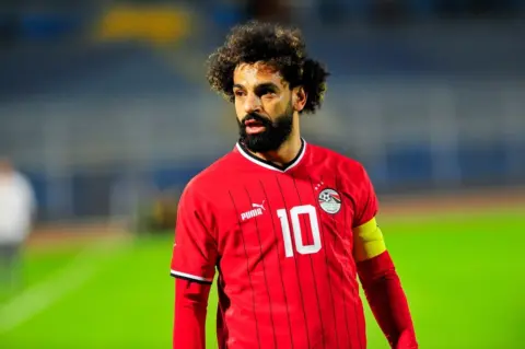 Liverpool Team News vs Tottenham: Injury List, Salah Exit & Gakpo Update