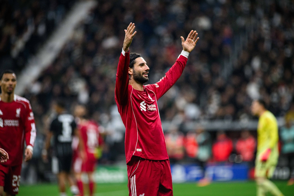 Liverpool vs Spurs Half-Time Report: Szoboszlai Free-Kick Gives Reds the Lead