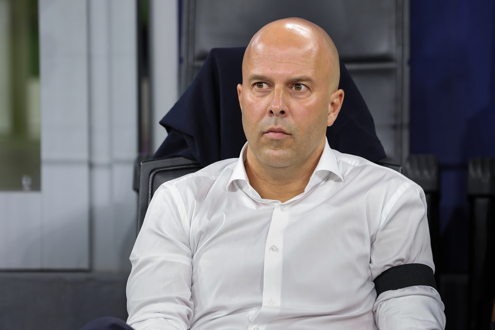 Arne Slot Breaks Silence on Salah Exit & Confirms Isak Return vs Man City