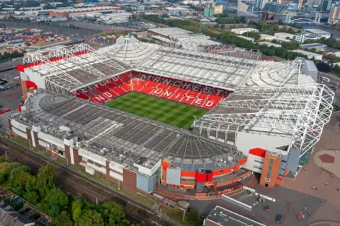 Liverpool Hope To Cool Off Red Hot United: Match Preview